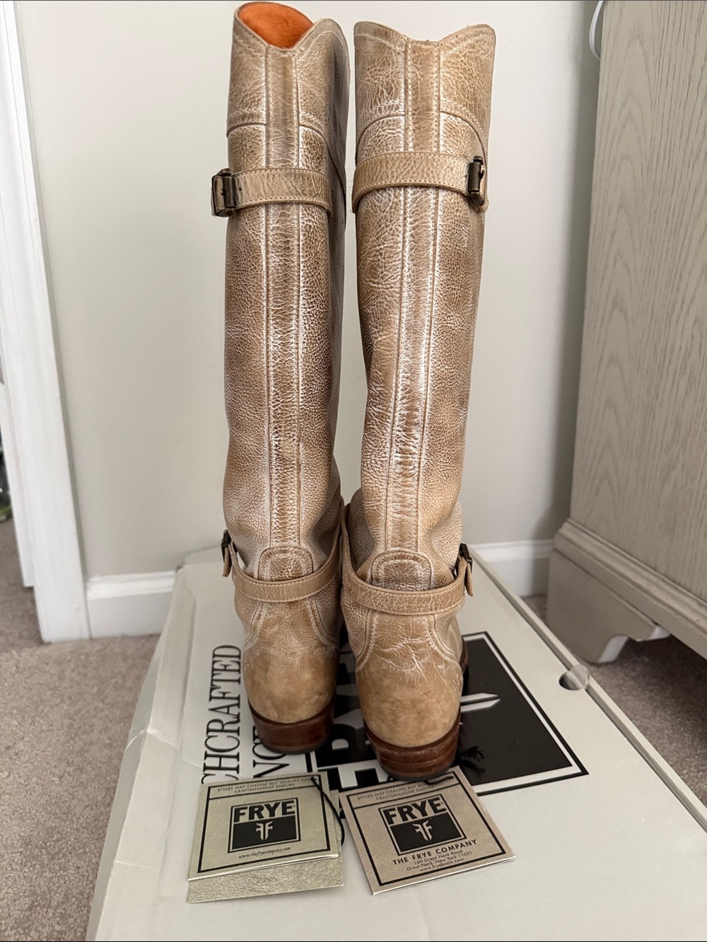 Any offers accepted 🎉FRYE Dorado Leather Riding Boots - taupe - Picture 4 of 5